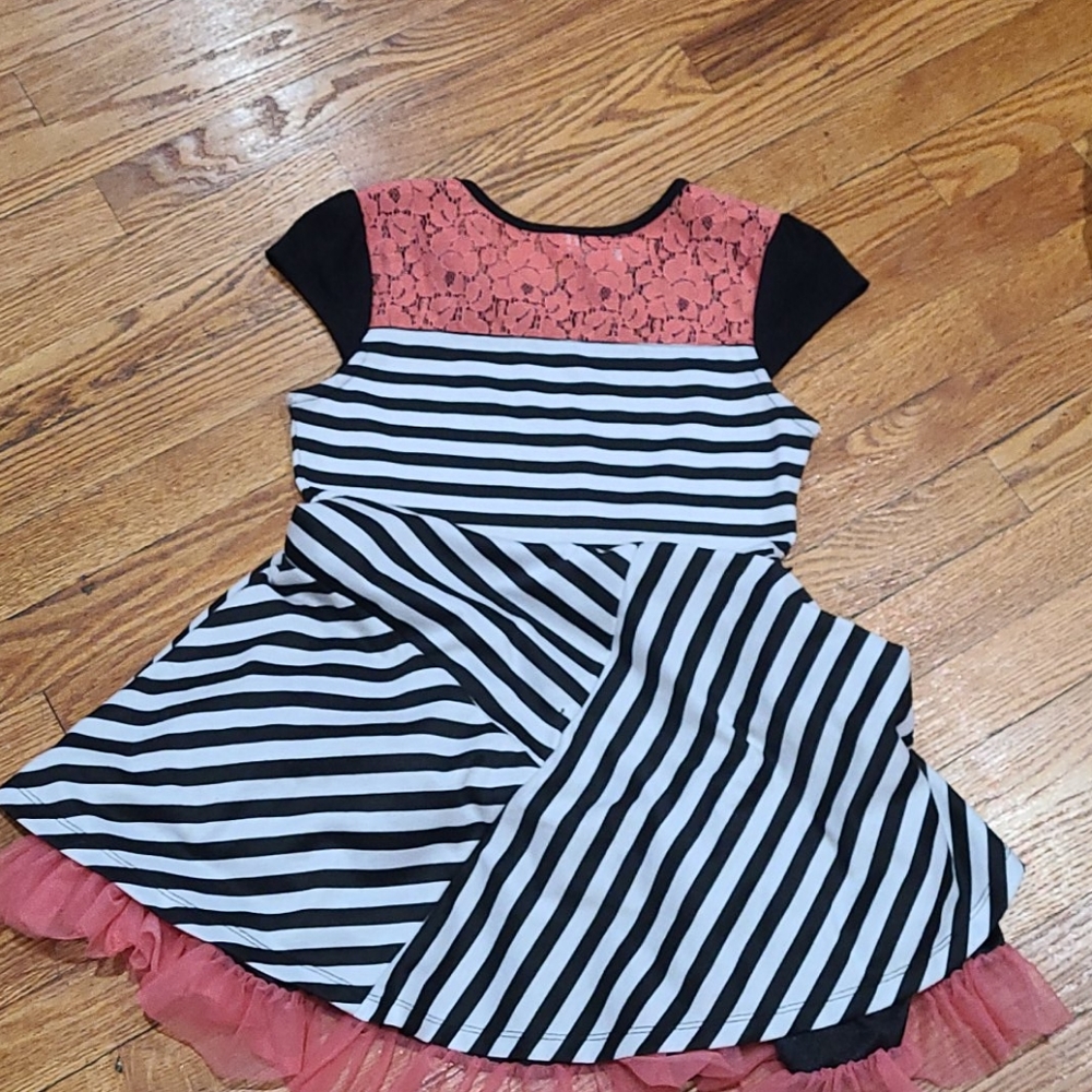 Dress - Picture 2 of 2
